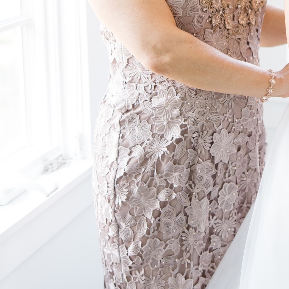 Elegant Lace Floral Wedding Dress